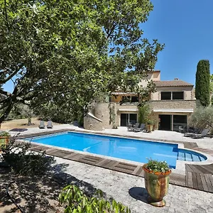 Quintessence Provence Bed & Breakfast Goult