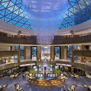 Отель Sofitel International *****